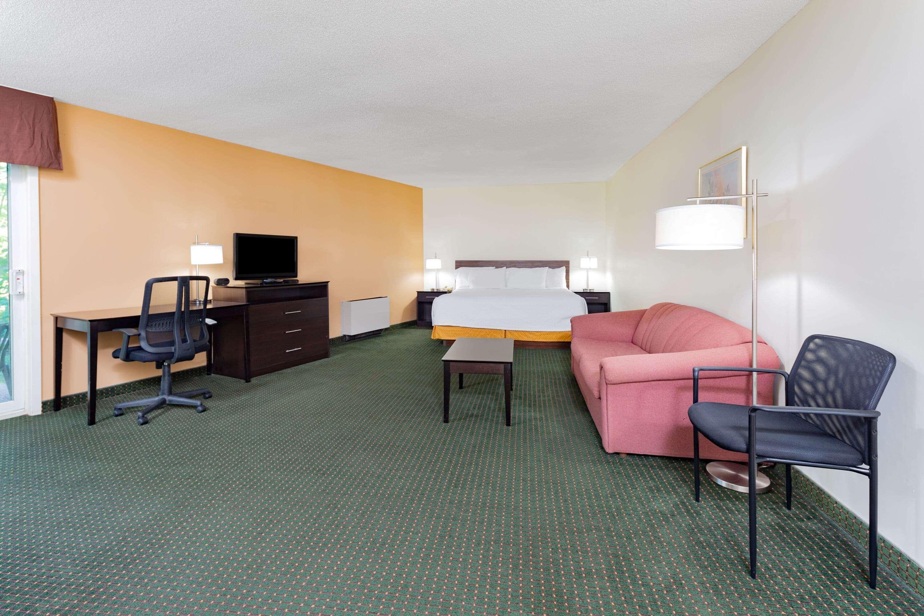 Travelodge By Wyndham Bracebridge Bagian luar foto